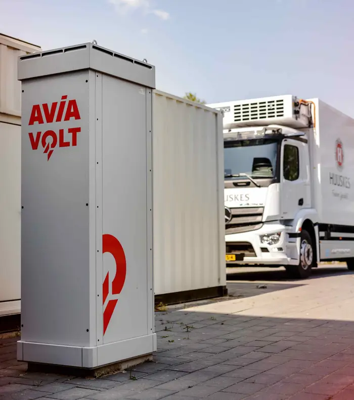 Snellader AVIA VOLT bij Huuskes 10