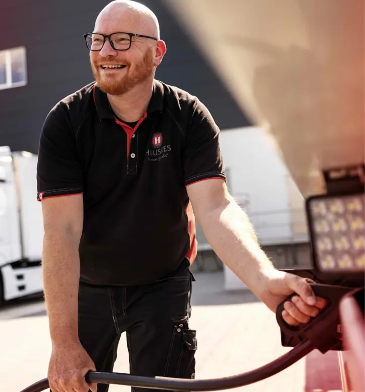 Snellader AVIA VOLT bij Huuskes 5